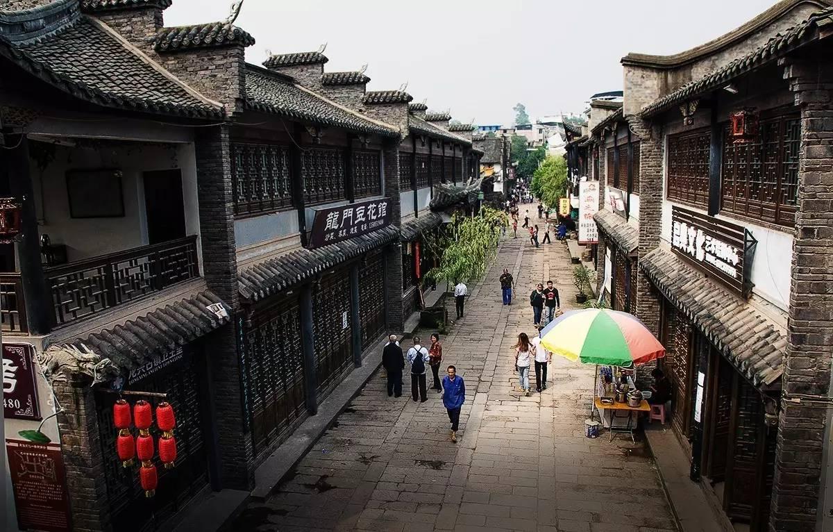 摇滚乐团的装扮